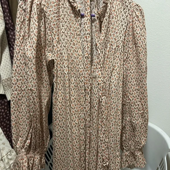 Doen Floral Long Sleeve Dress - Cream and Pink - Picture 10 of 14